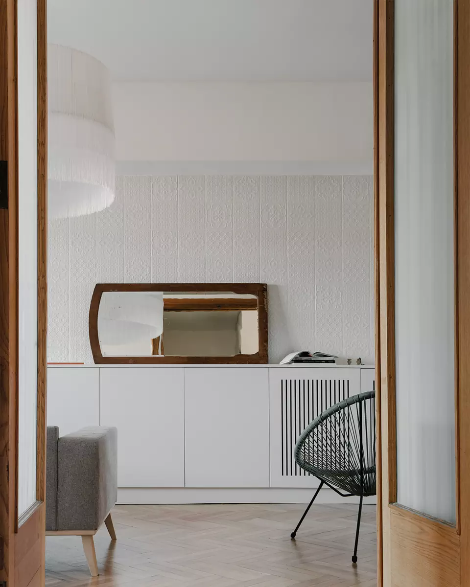 Винтажные детали в интерьере тбилисской квартиры с отдельной мастерской — проект студии 5:00 am