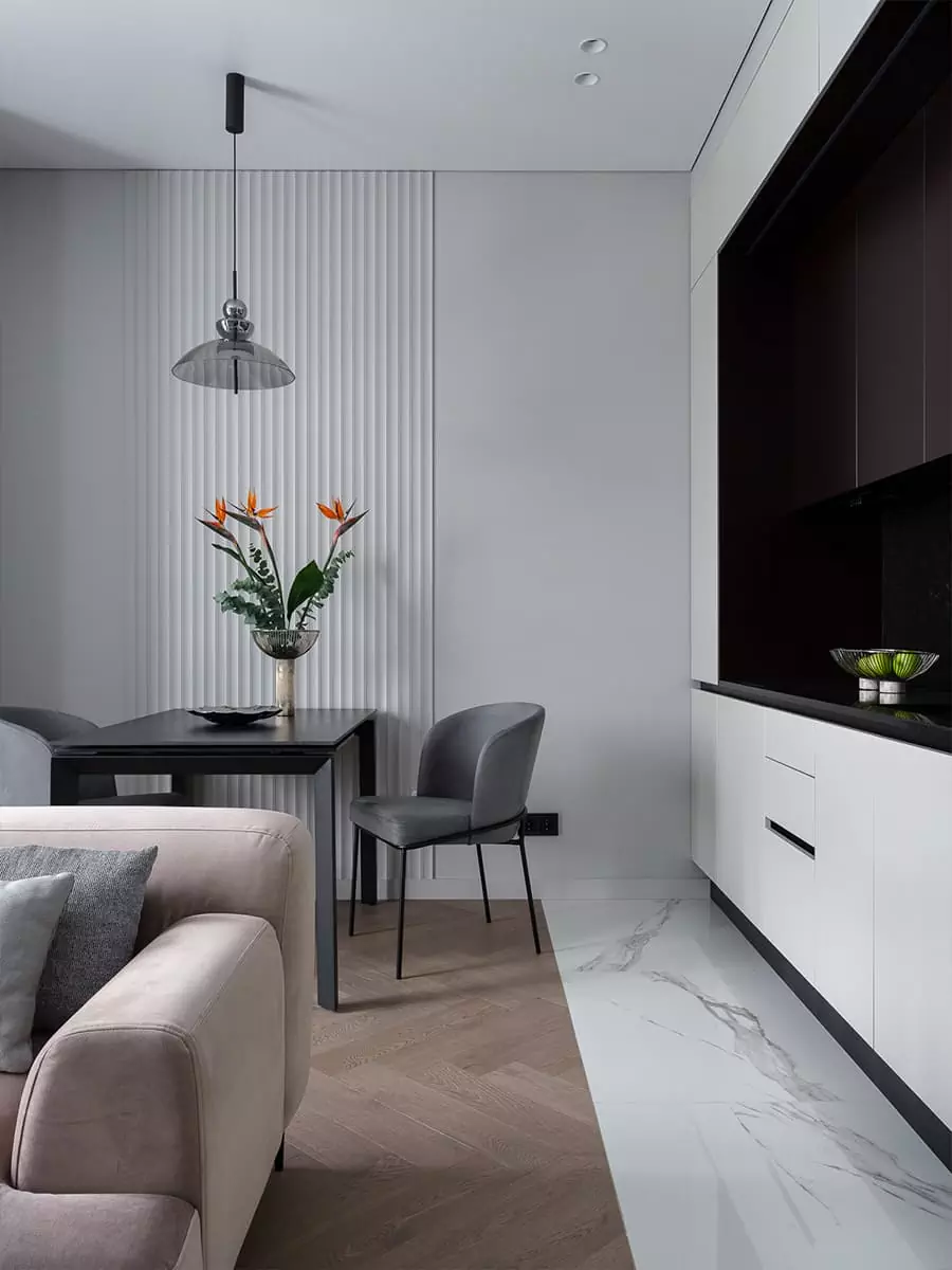 Динамичный интерьер квартиры, построенный на цветовых контрастах — проект Юлии Красниковой