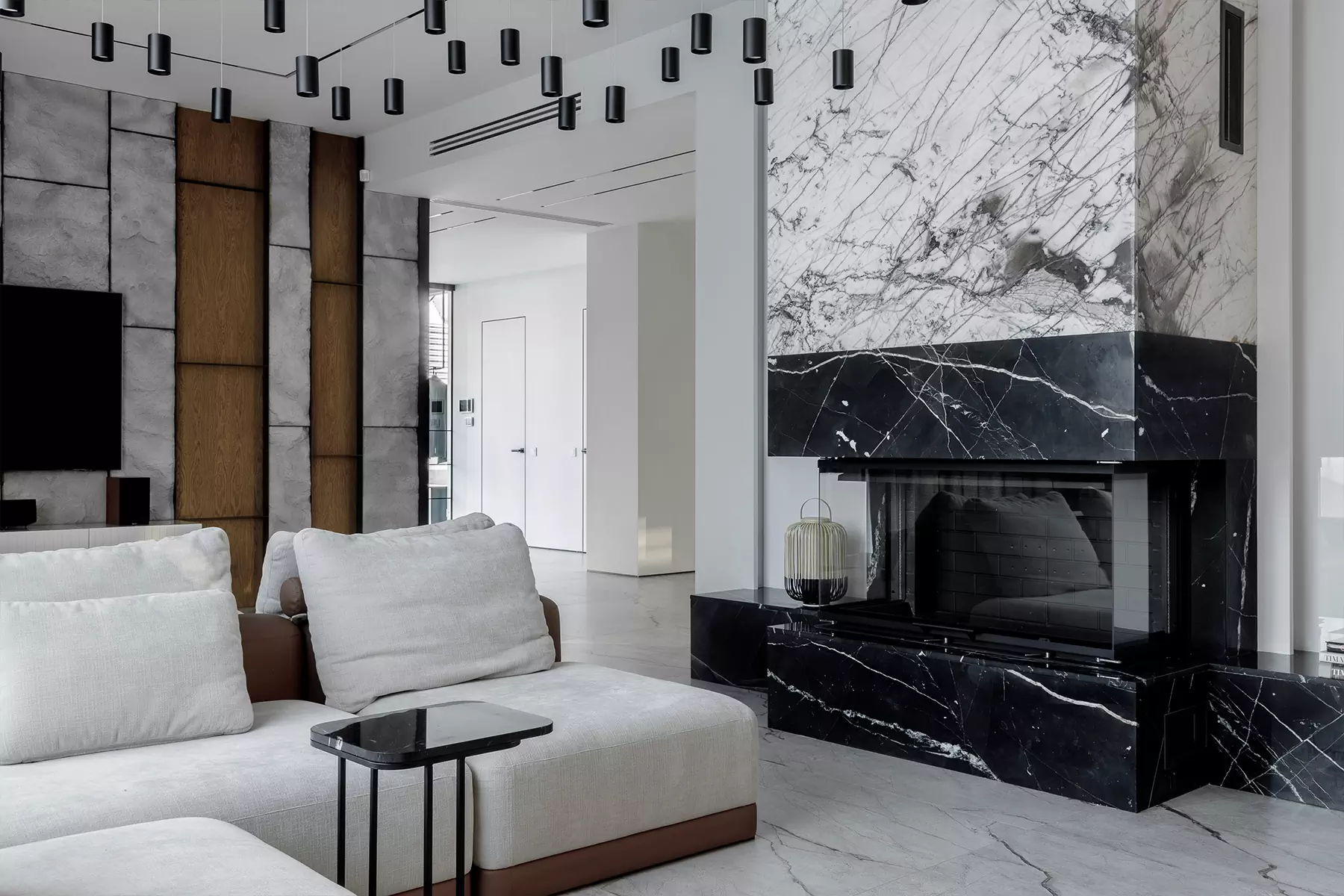 Торжественный интерьер загородного дома с графичными деталями и натуральным мрамором – проект Бюро EgoDesignStudio