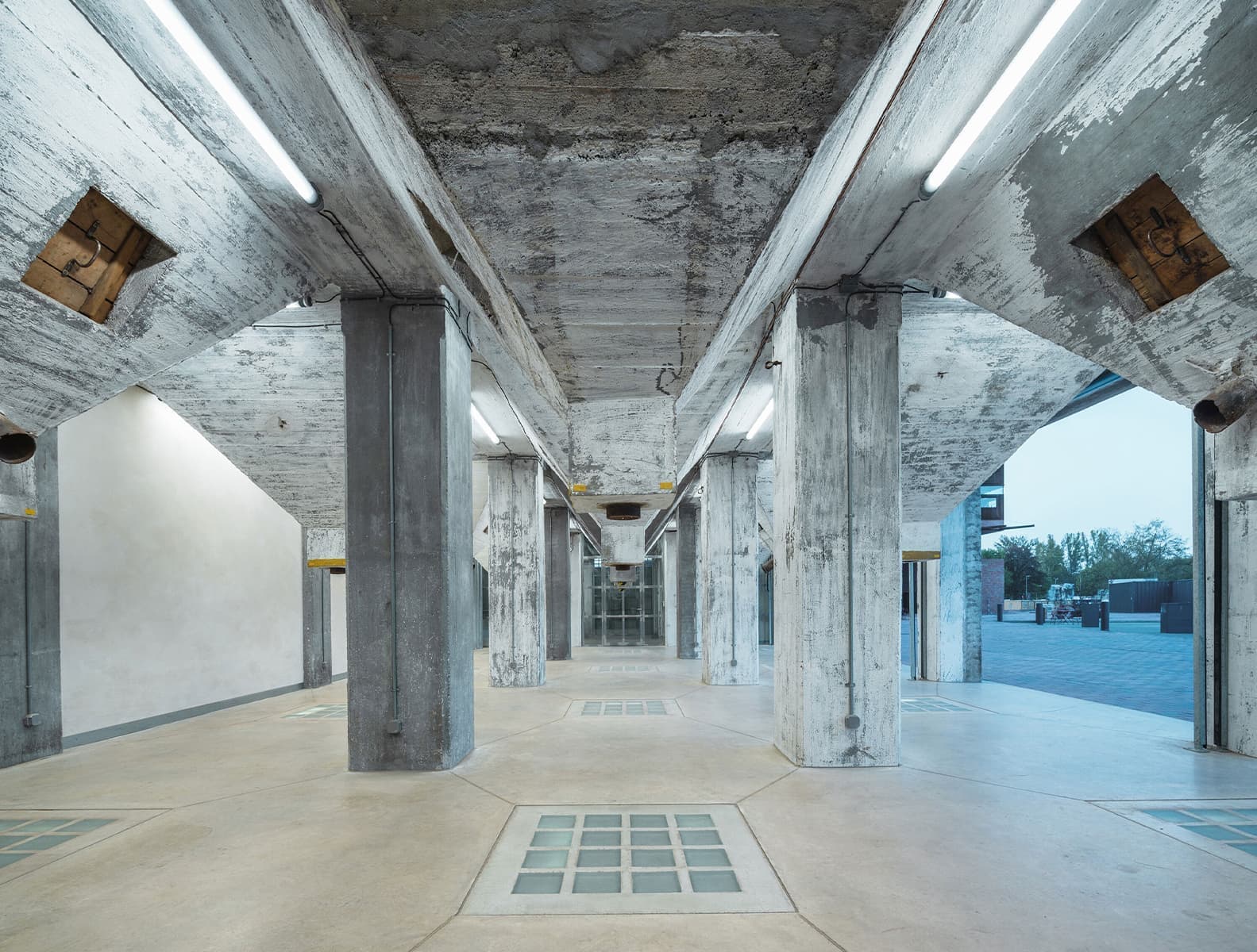 Реконструкция зернохранилища Automatic Mills по проекту Prokš Přikryl Architekti