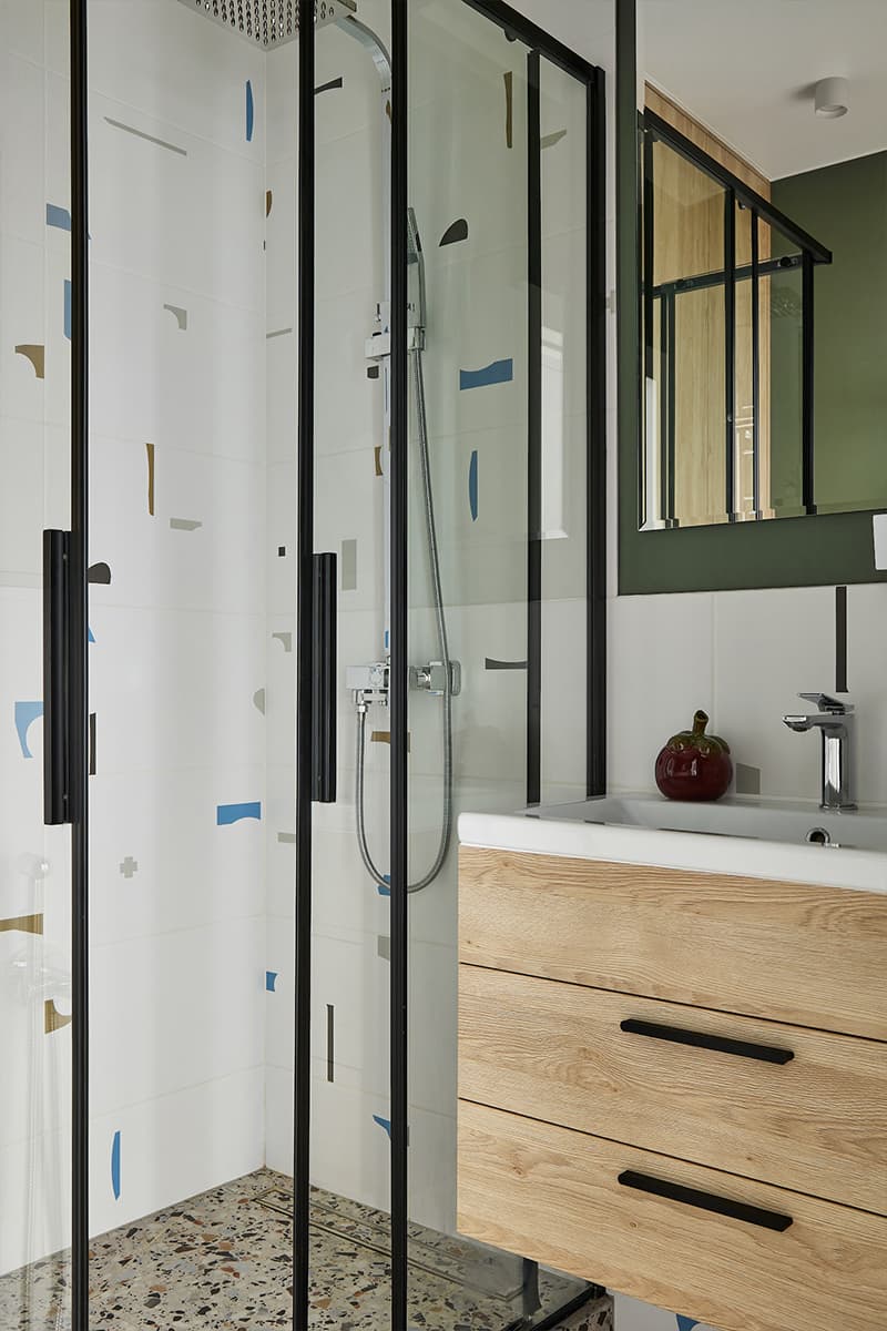 Теплый интерьер небольшой, но функциональной квартиры с винтажными деталями – проект Виолетты Колтан