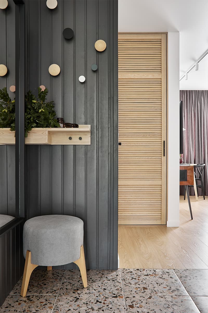 Теплый интерьер небольшой, но функциональной квартиры с винтажными деталями – проект Виолетты Колтан