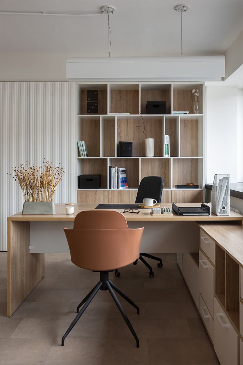 Натуральные материалы и природные мотивы в интерьере офисного центра в Волгограде — проект OBJCT