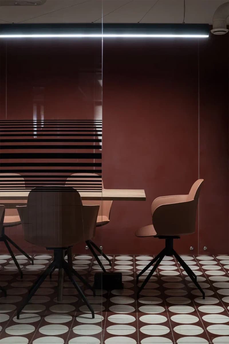 Натуральные материалы и природные мотивы в интерьере офисного центра в Волгограде — проект OBJCT