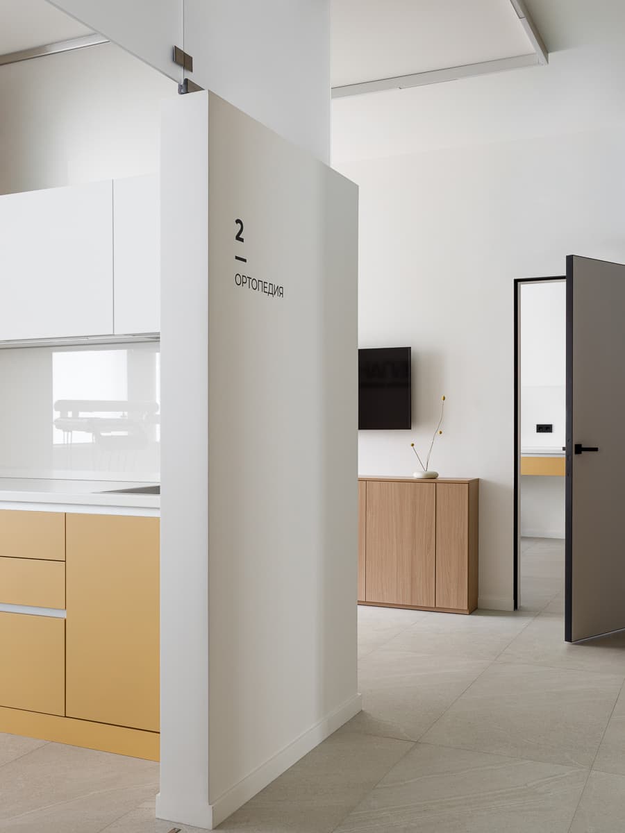 Небанальный интерьер семейной стоматологической клиники в Самаре — проект студии WANT MORE