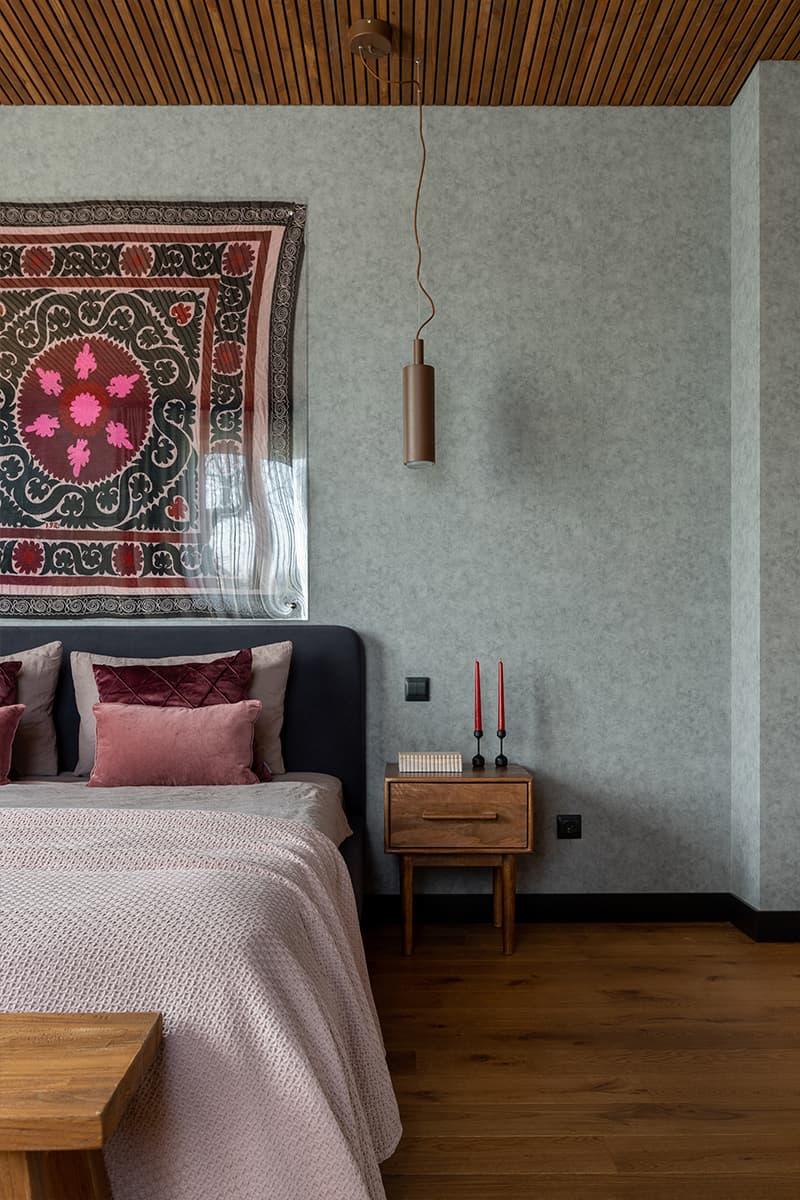 Эклектичный интерьер двухэтажного дома для нескольких поколений семьи — проект студии DECONOVA