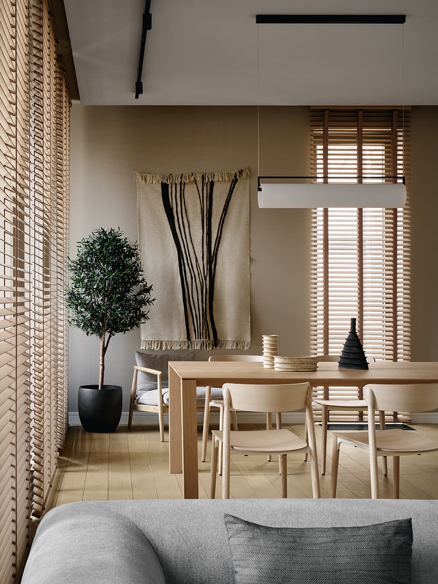 Умиротворенный интерьер квартиры для семьи с тремя детьми — проект студии Spatar Design