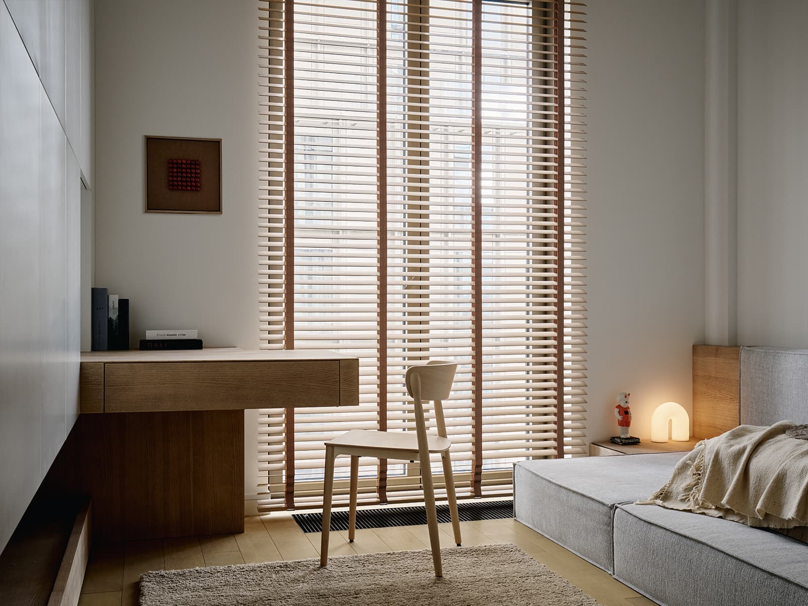 Умиротворенный интерьер квартиры для семьи с тремя детьми — проект студии Spatar Design