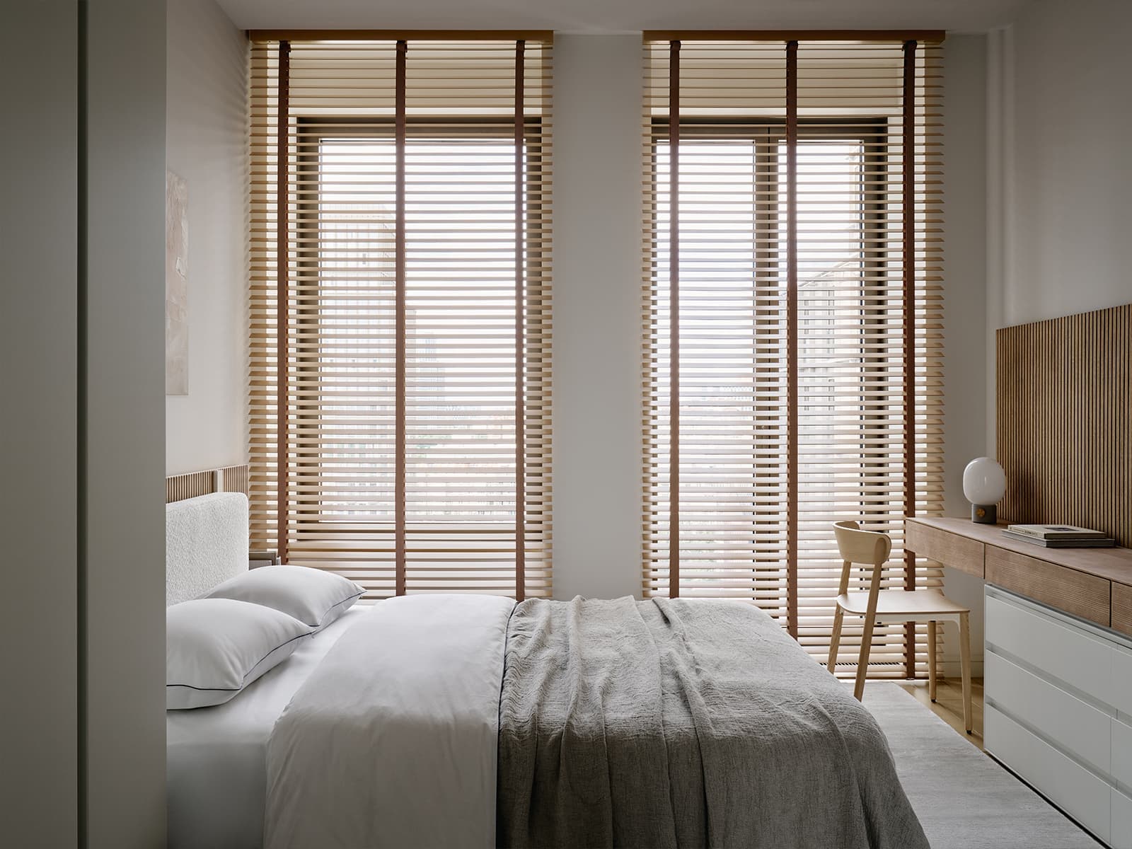 Умиротворенный интерьер квартиры для семьи с тремя детьми — проект студии Spatar Design