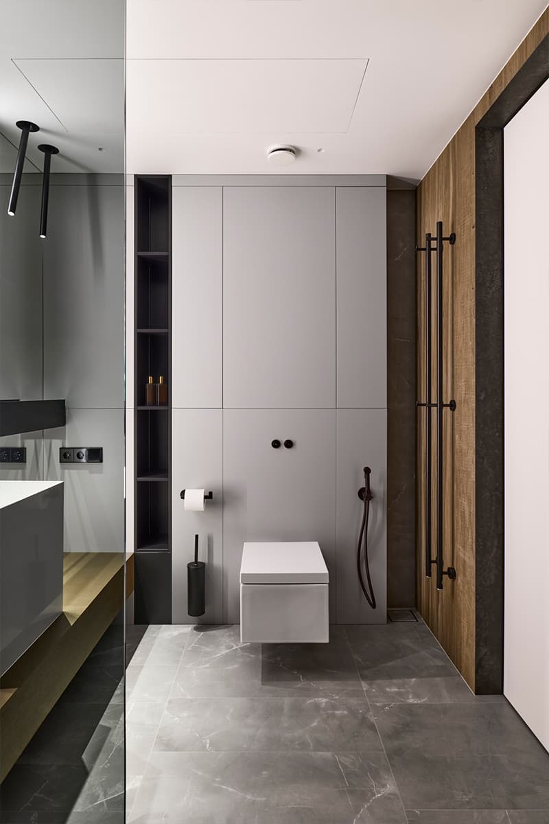 Эффектный стеллаж как центральный элемент интерьера просторной семейной квартиры — проект студии D&D design