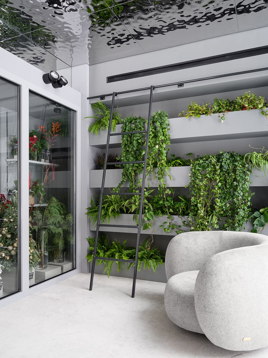 Сила трех стихий в интерьере современного салона цветов — проект студии дизайна PROJECTLINE.INTERIORS