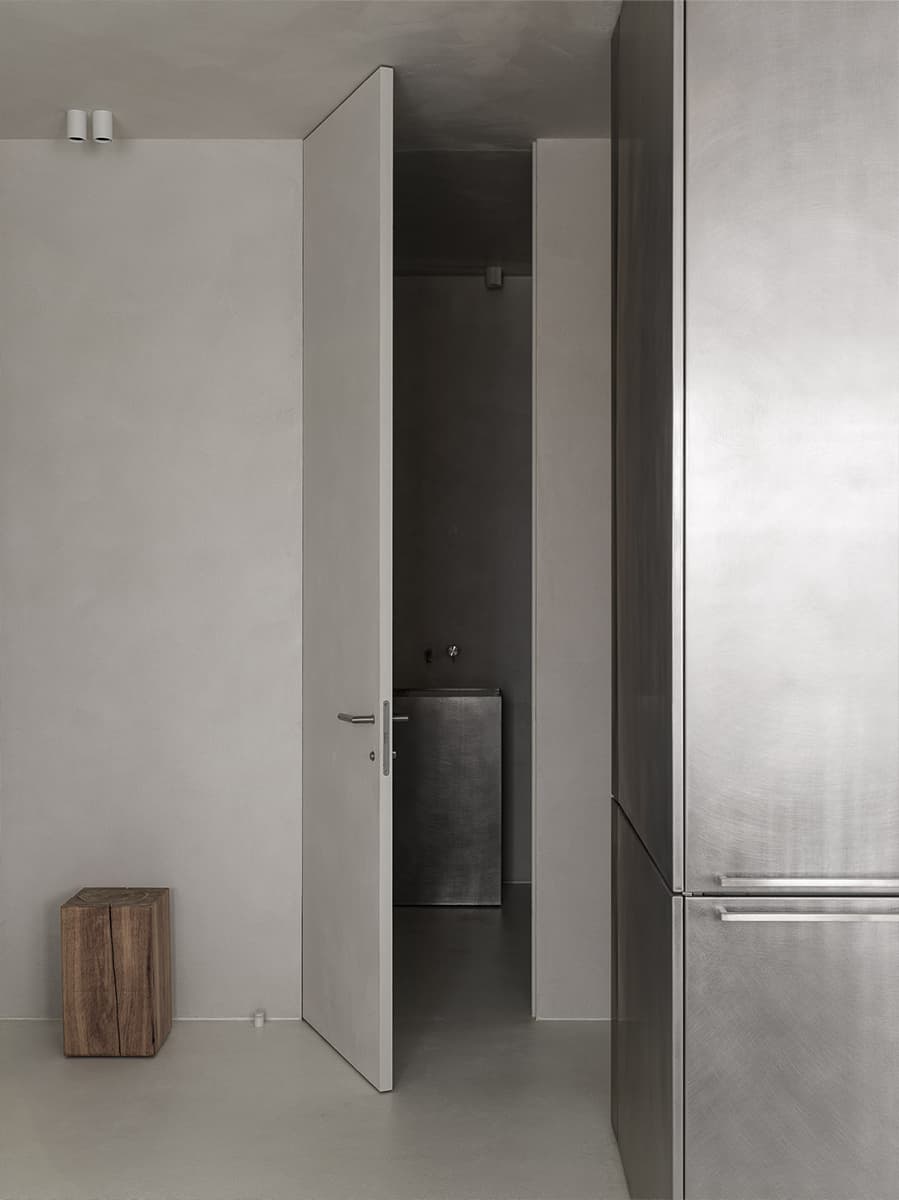 Из Казани с любовью: обволакивающий интерьер квартиры для пары дизайнеров – проект студии DASCHAMAY INTERIORS