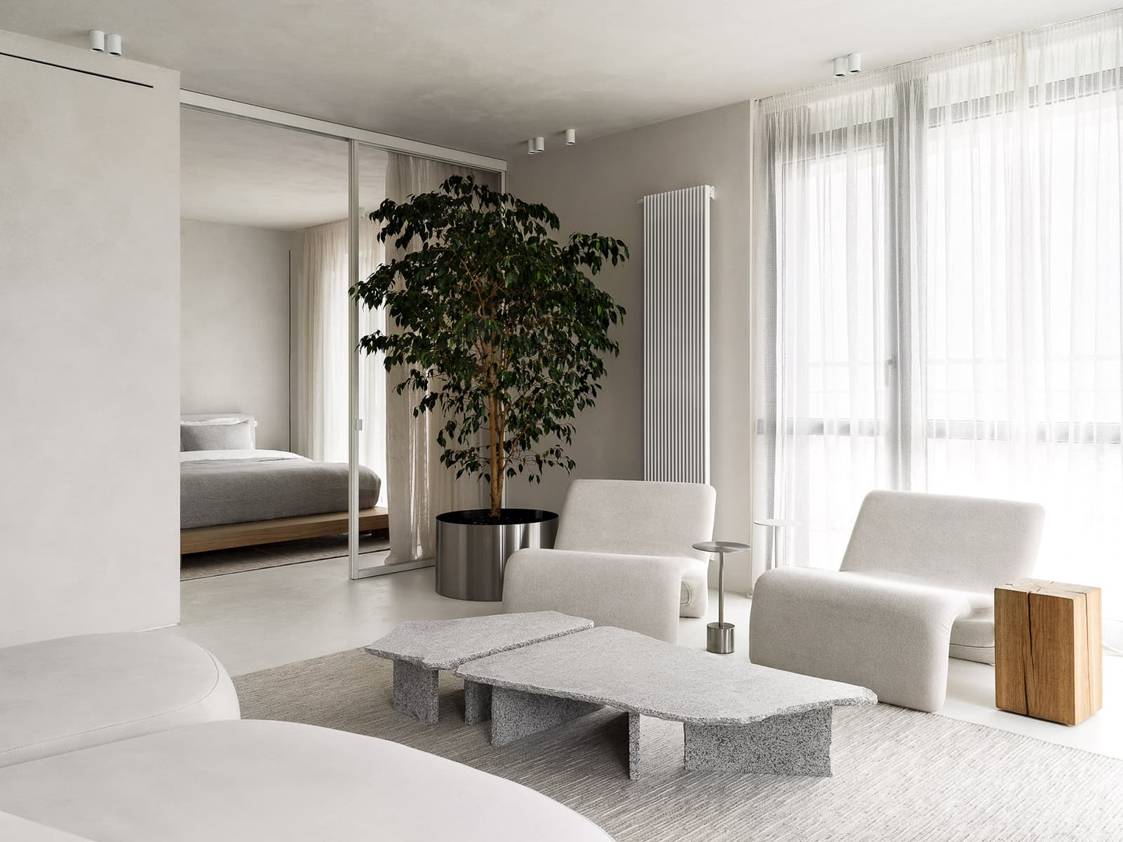 Из Казани с любовью: обволакивающий интерьер квартиры для пары дизайнеров – проект студии DASCHAMAY INTERIORS