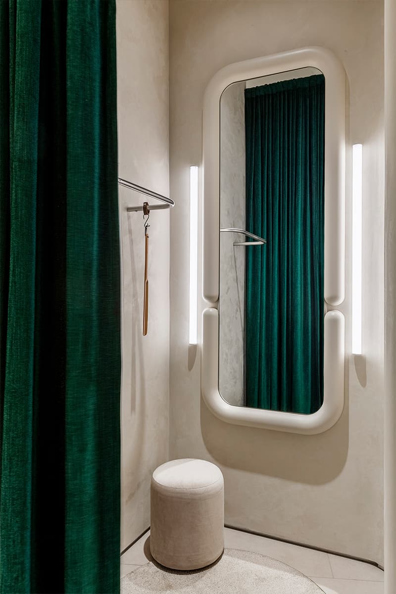 Природные краски и теплые фактуры в интерьере магазина одежды — проект Sinitsa Buro