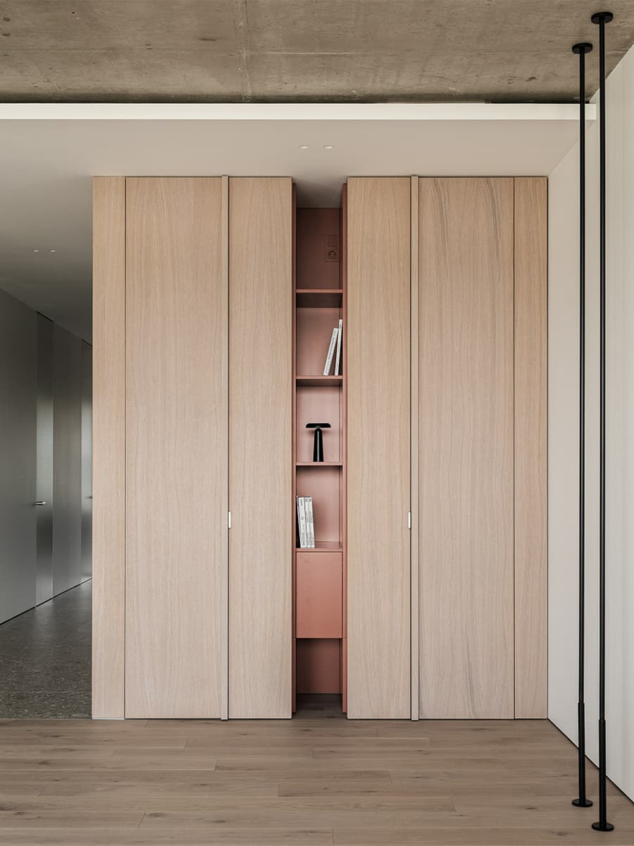 Пространство как отражение хозяев: сдержанный и нежный интерьер квартиры в Новосибирске — проект Анны Игнатенко