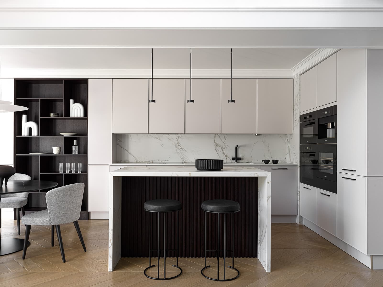 Элегантный интерьер семейных апартаментов в здании бывшей московской фабрики — проект Studio 25