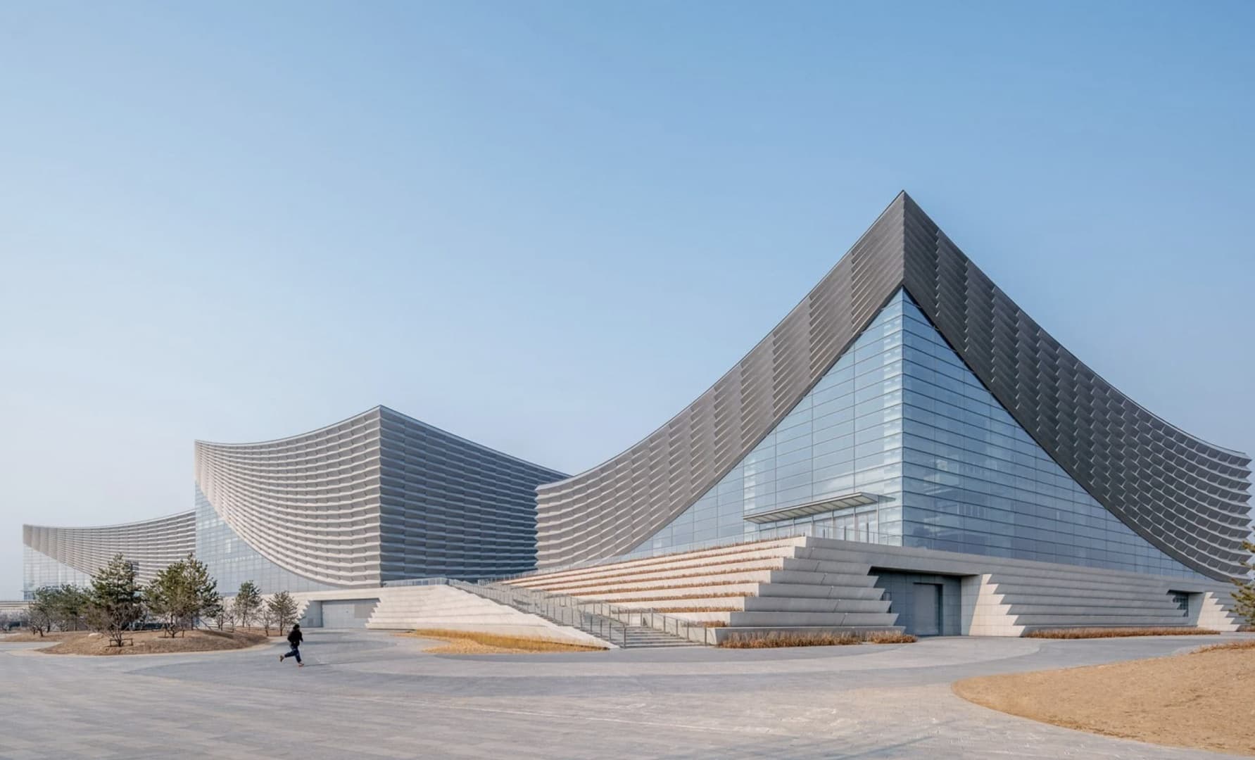 Schmidt Hammer Lassen построили арт-центр в форме зернохранилища в Пекине Schmidt Hammer Lassen построили арт-центр в форме зернохранилища в Пекине