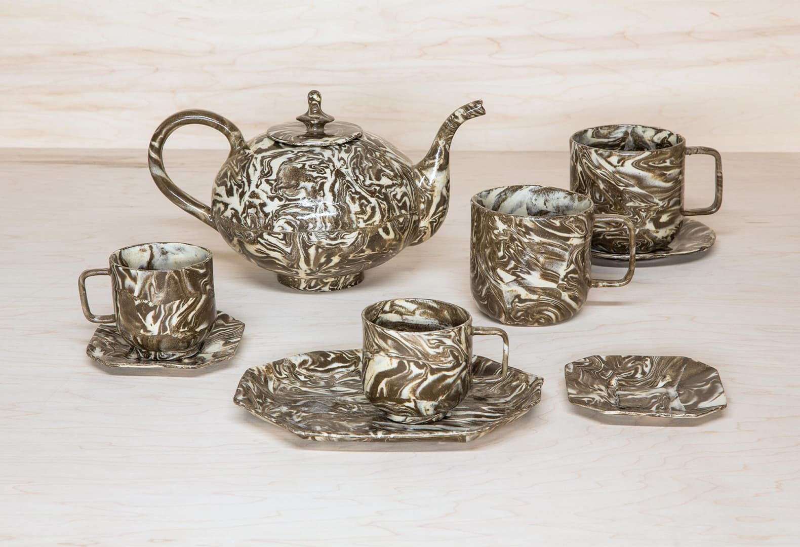 Дизайн, который вызывает любопытство: игривые объекты Изабель Роуэр