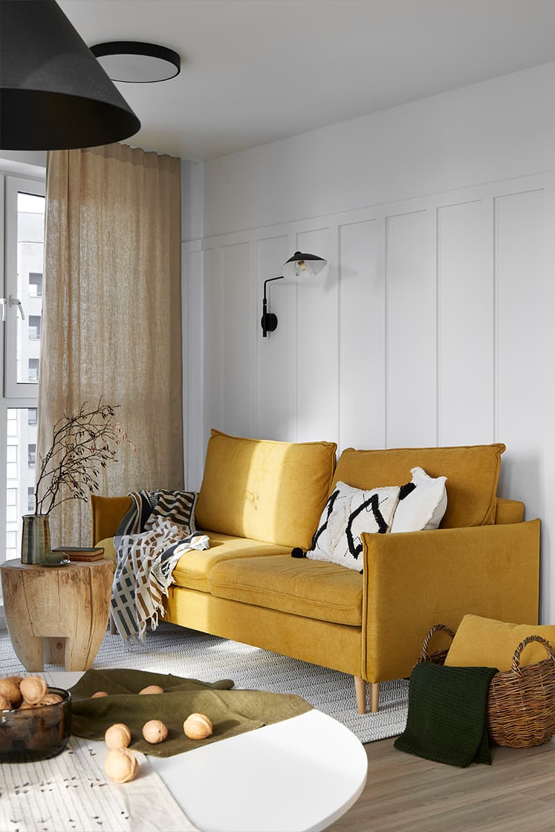 Оттенки солнца и фактуры древесины в интерьере квартиры для продажи — проект Алины Мармыш