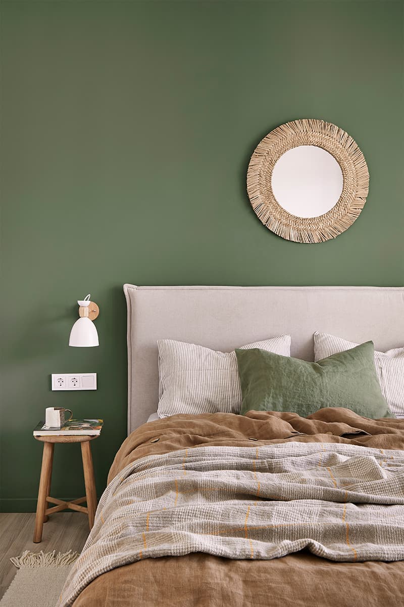 Оттенки солнца и фактуры древесины в интерьере квартиры для продажи — проект Алины Мармыш