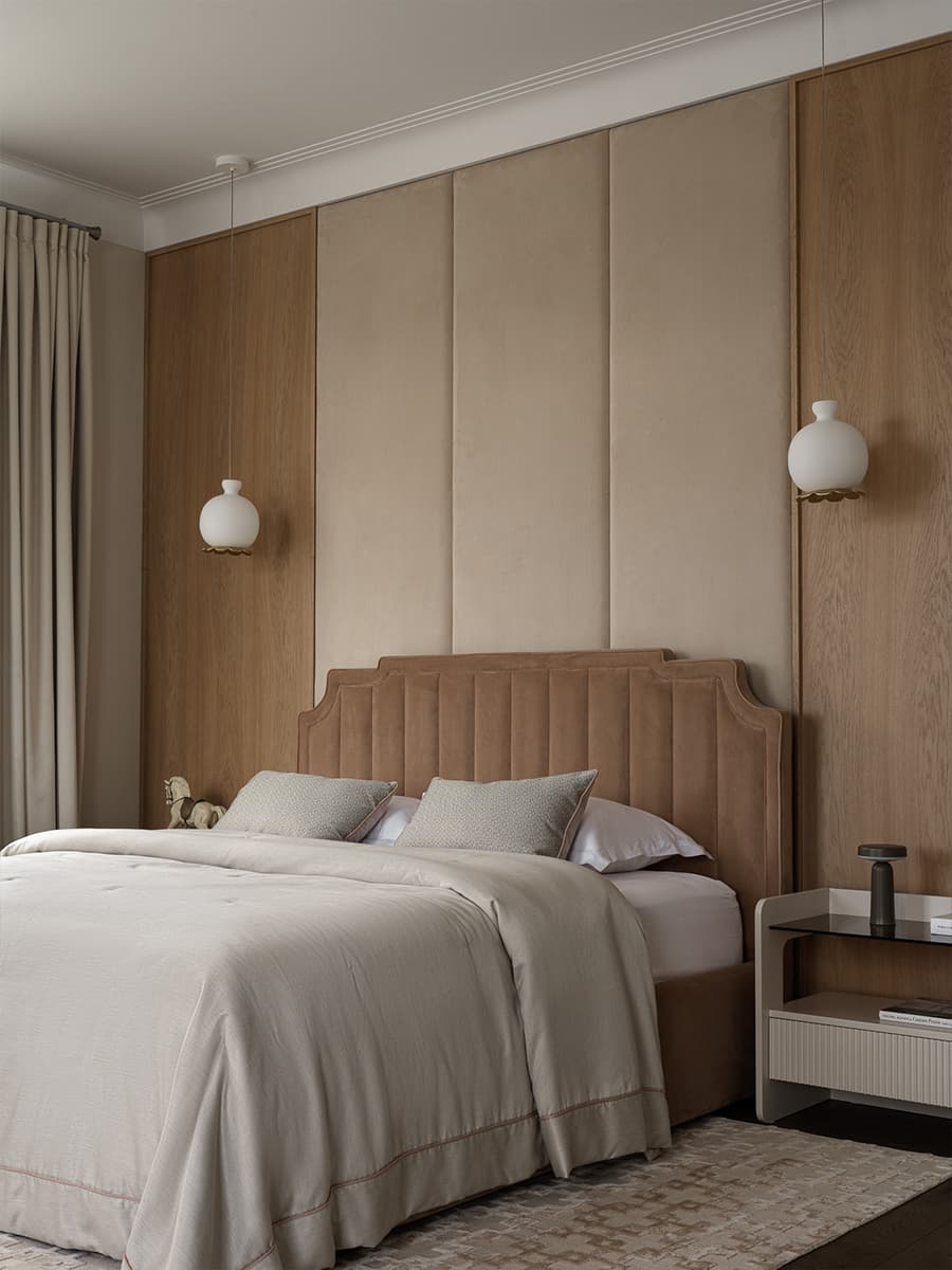 Эмоциональное искусство и обилие мрамора в интерьере респектабельного загородного дома — проект Ирины Марковской