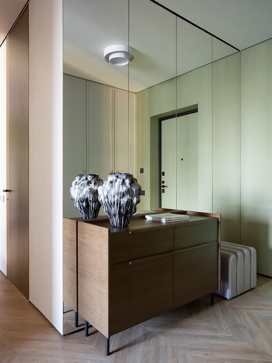 Лиловая кухня и обилие зеленого цвета в интерьере екатеринбургской квартиры — проект Анны Лагутиной