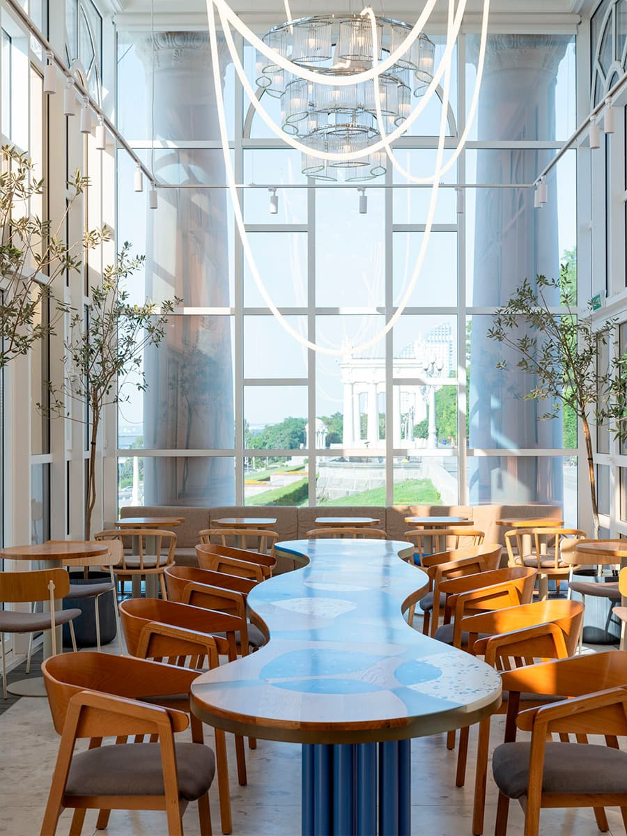 Сила стихий в нарядном интерьере семейного кафе — проект студии РИС