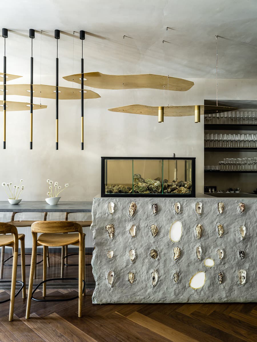 Сдержанный интерьер ресторана с морской тематикой в Ижевске — проект студии интерьера EgoDesign