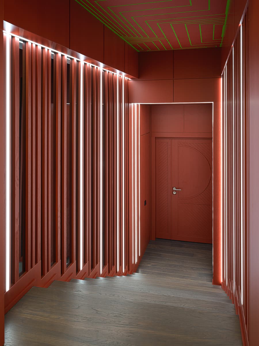 Эклектичный интерьер шоурума мебельной компании — проект студии Quatrobase