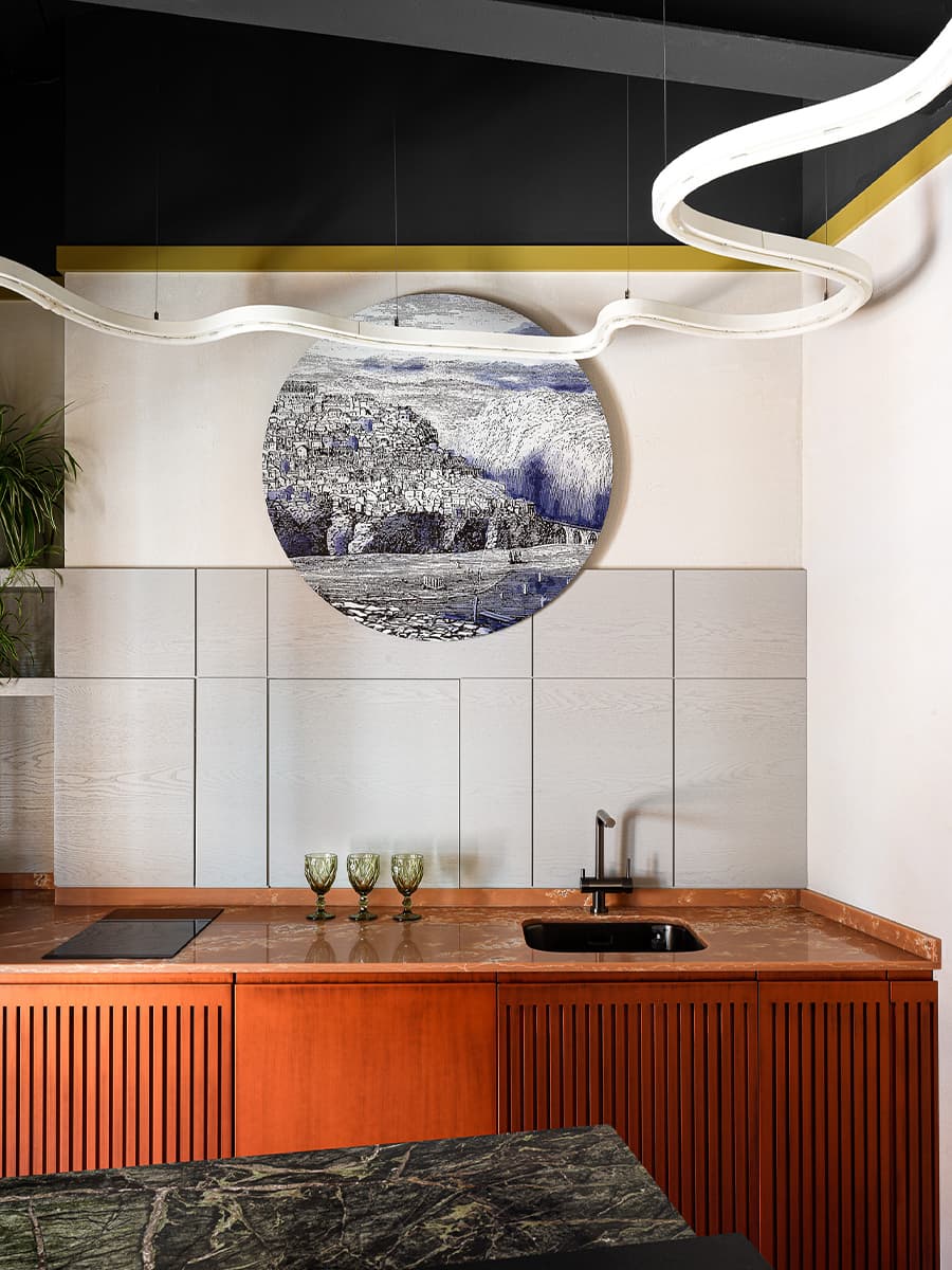 Эклектичный интерьер шоурума мебельной компании — проект студии Quatrobase