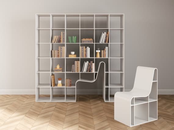Со Фудзимото объединил книжный шкаф и стул Со Фудзимото объединил книжный шкаф и стул