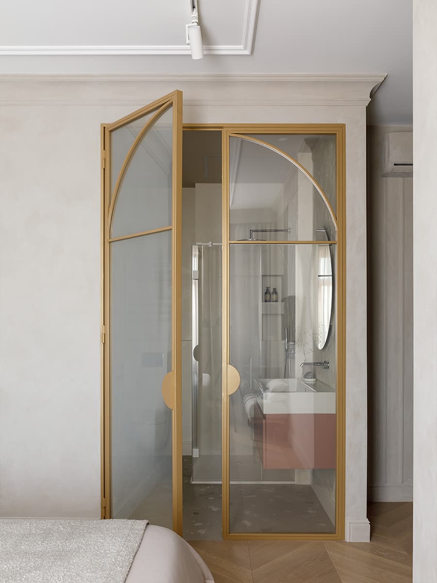 Чувство дома: легкий интерьер семейной петербургской квартиры для временного проживания — проект Юлии Бабинцевой