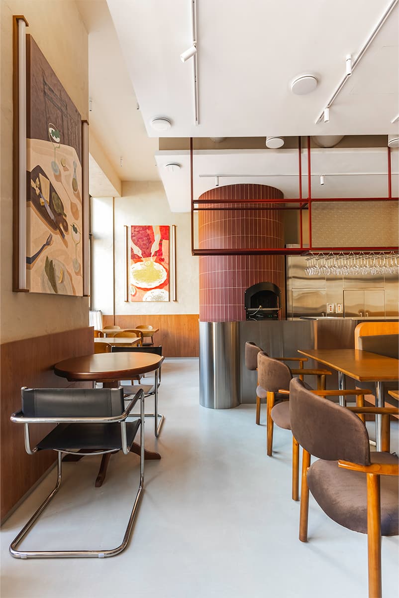 Гармония и контраст фактур в обволакивающем интерьере ресторана итальянской кухни — проект Александры Бурмистровой