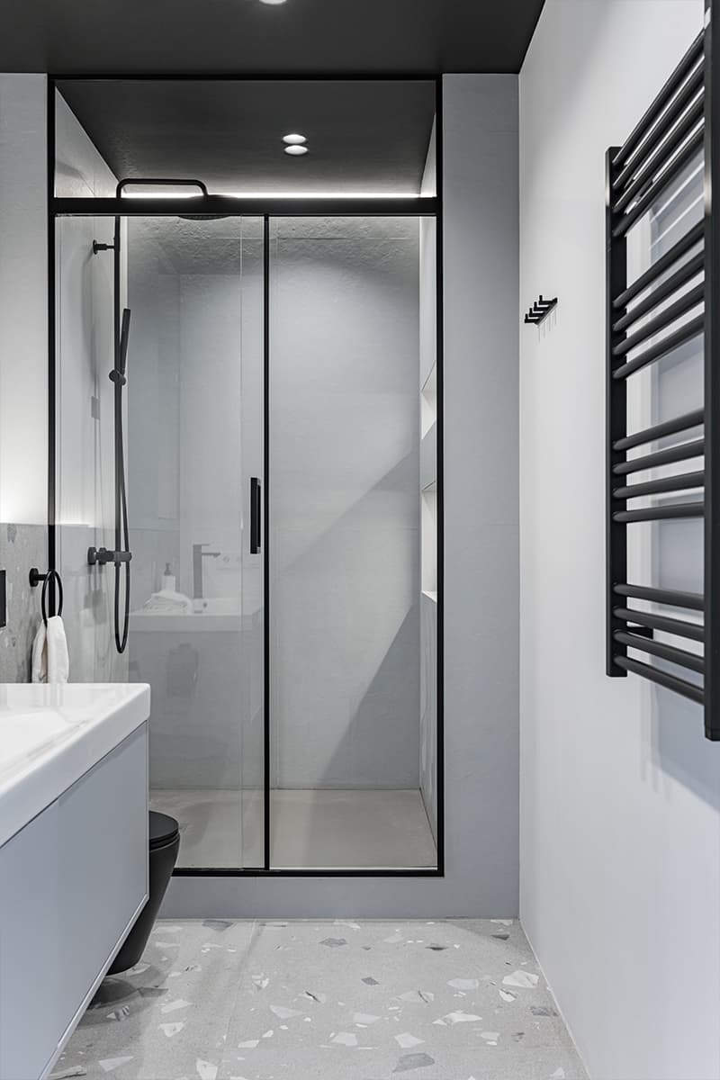 Отсылки к Баухаусу и смелые красные акценты в интерьере екатеринбургской квартиры — проект Анны Самариной