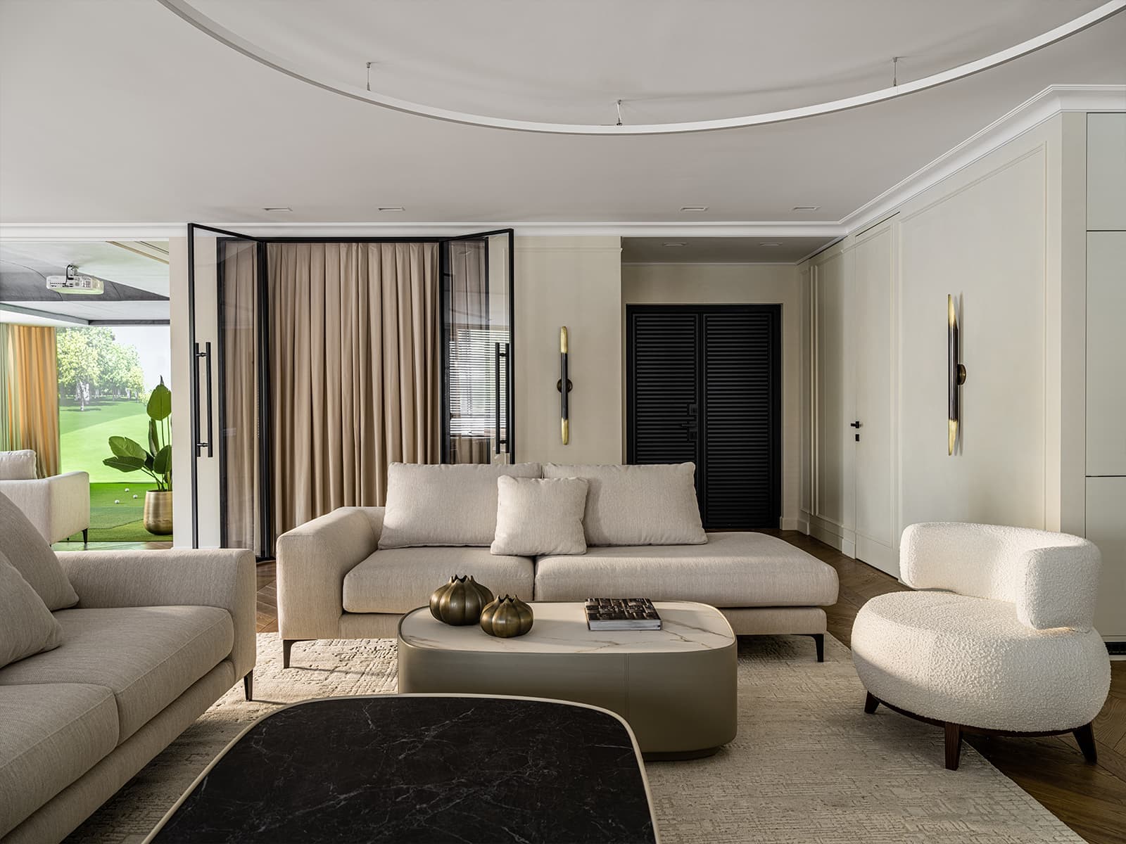 Элегантность классических деталей, бильярдная и гольф-симулятор в роскошном офисном пространстве — проект архитектурного бюро ARXY