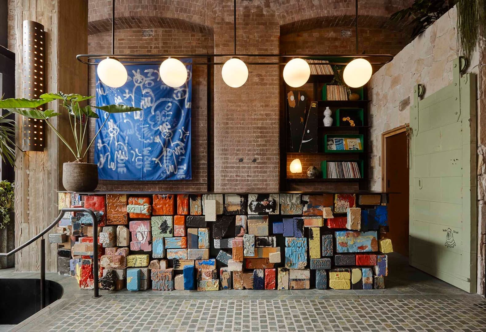 Нюансы материалов в проектах Flack Studio