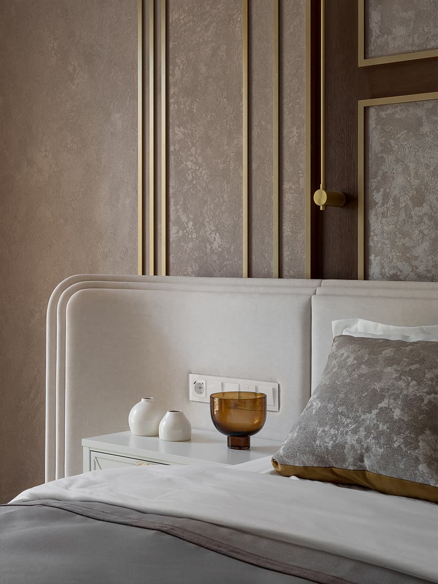 Цветные порталы, керамогранит и уютная лоджия в интерьере семейной квартиры в Воронеже — проект Екатерины Мищенко