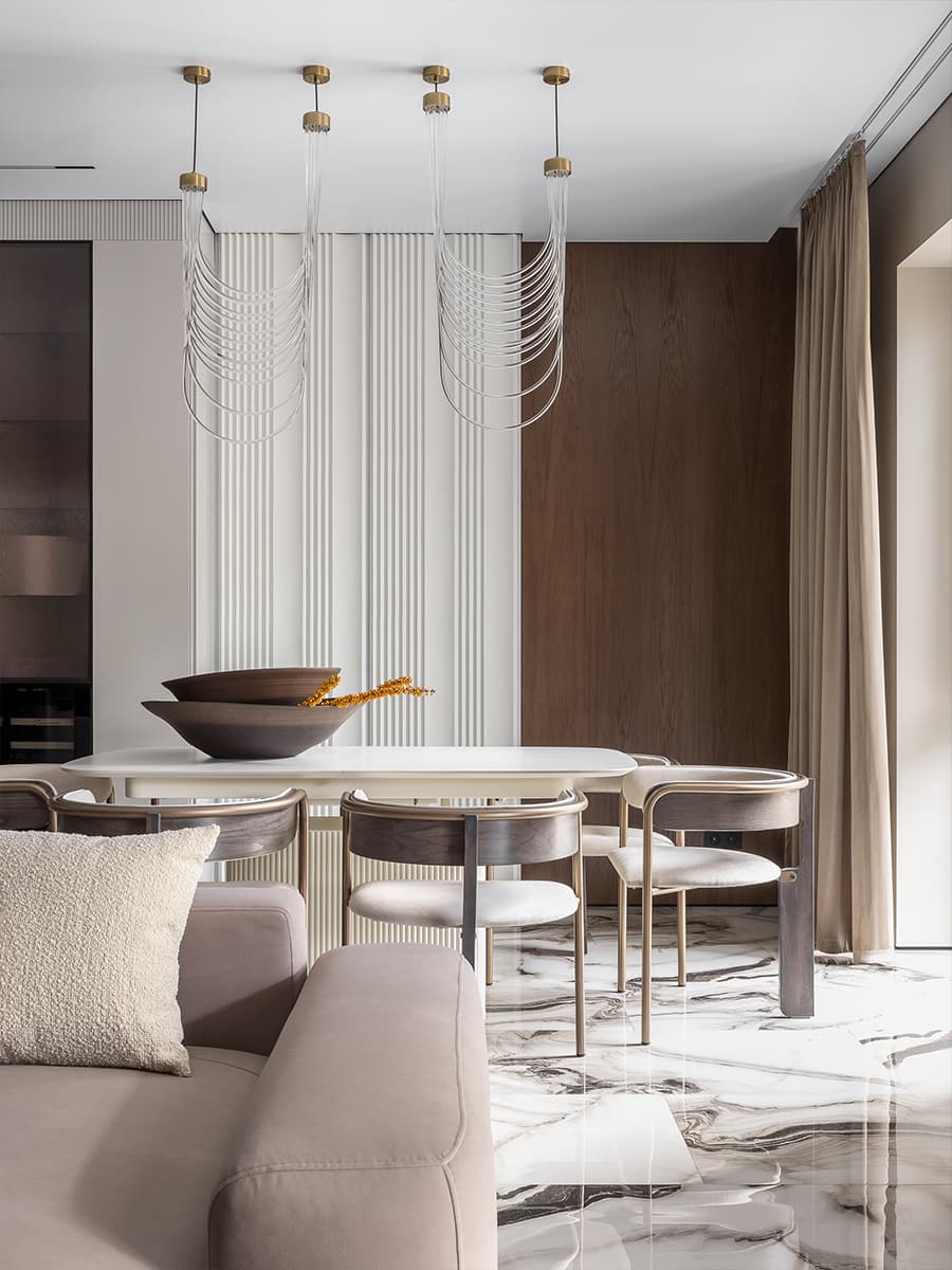 Цветные порталы, керамогранит и уютная лоджия в интерьере семейной квартиры в Воронеже — проект Екатерины Мищенко