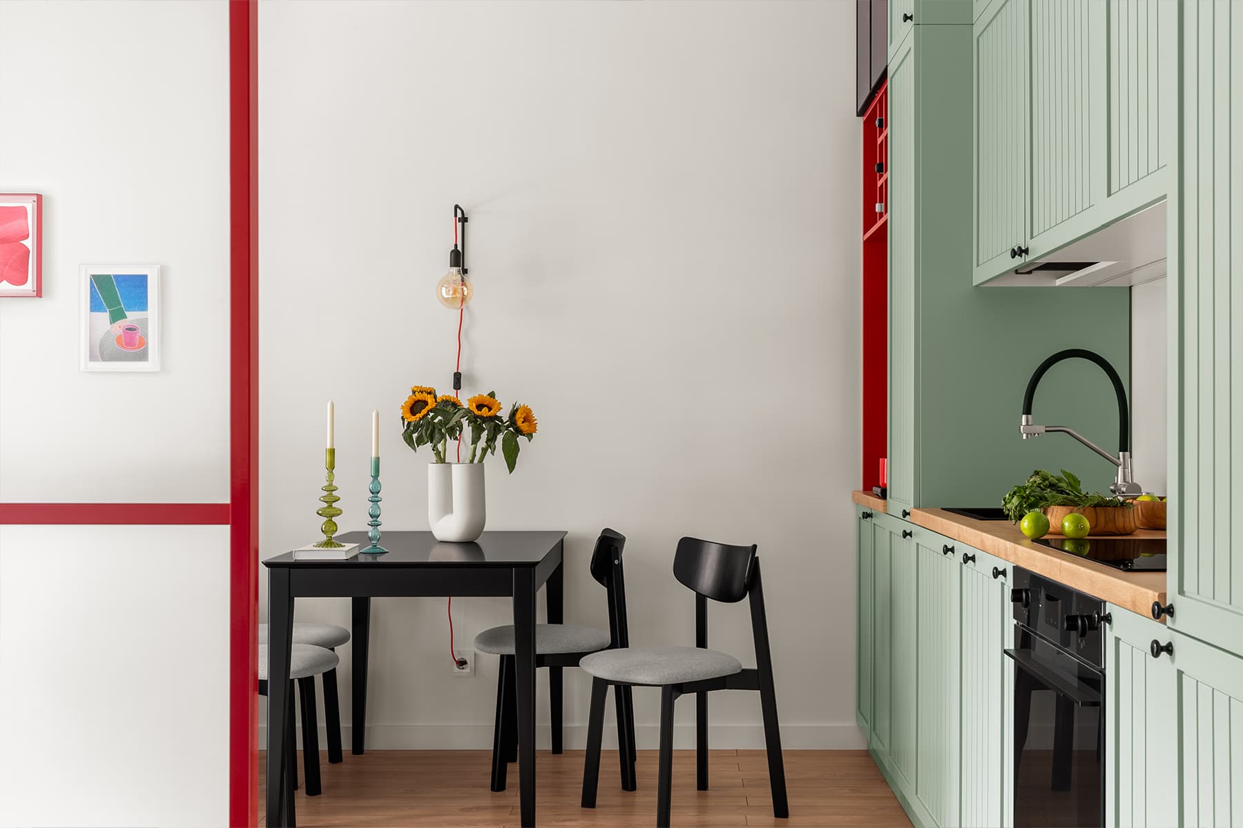 Креативный интерьер небольшой квартиры для девушки-предпринимателя — проект студии Nesso interiors