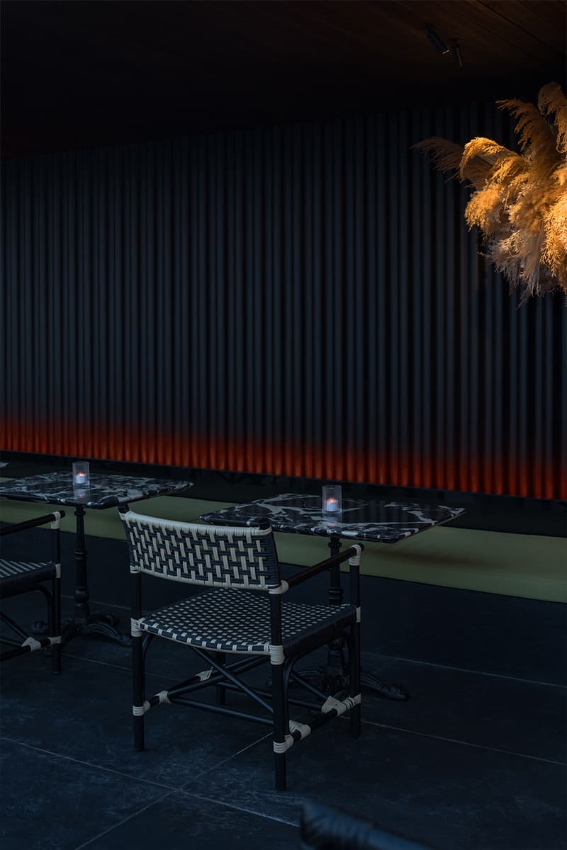 Микс винтажной мебели и современного искусства в интерьере отеля — проект бюро Funs Creative Design Consultant