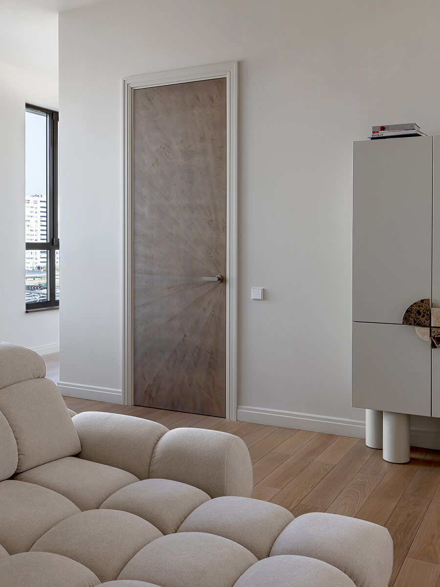 Интерьер просторной квартиры для стильной женщины из Минска — проект Надежды Тимохиной