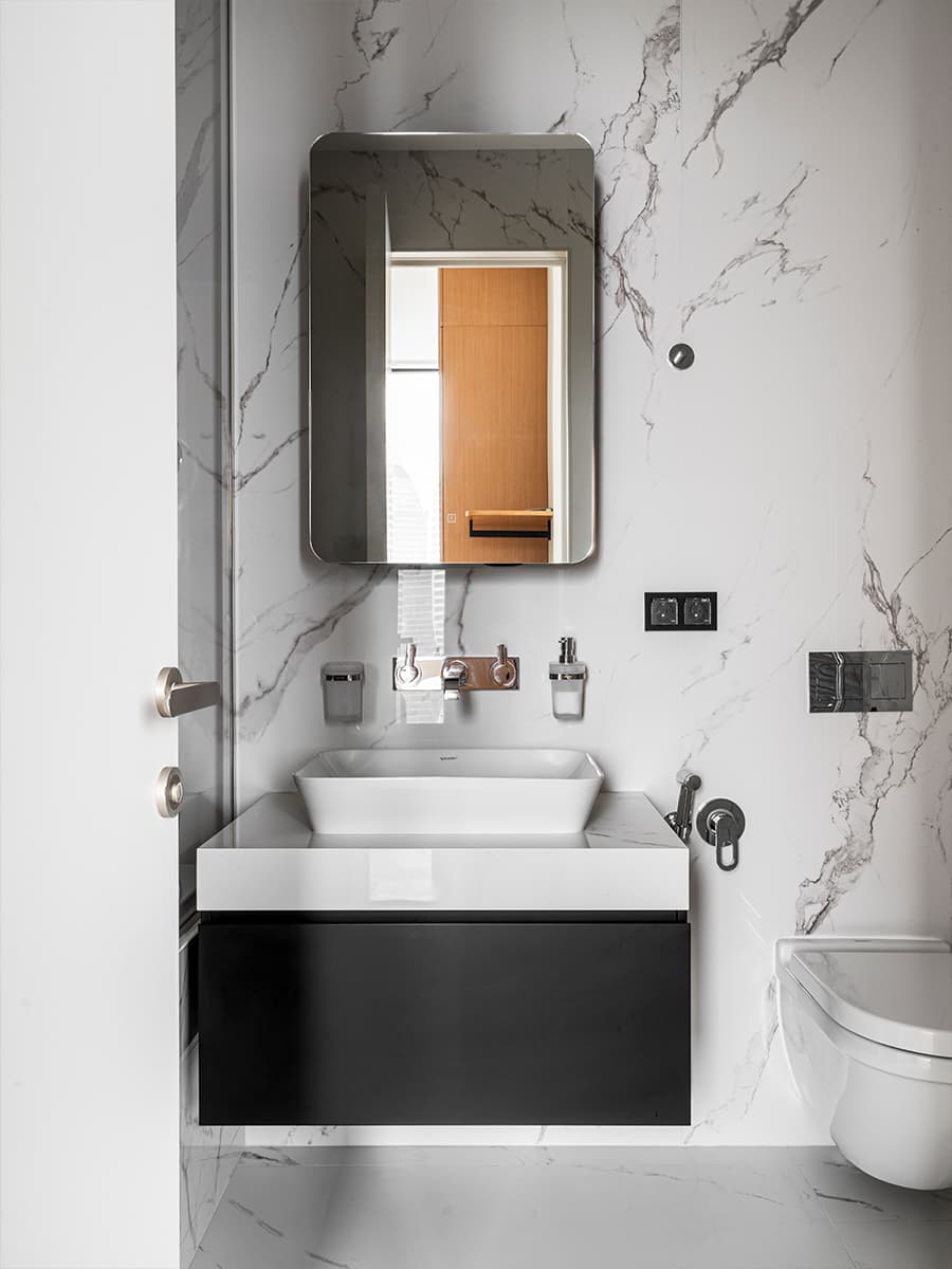 Сдержанный интерьер квартиры с видом на Москва-Сити — проект Кристины Кораблиной