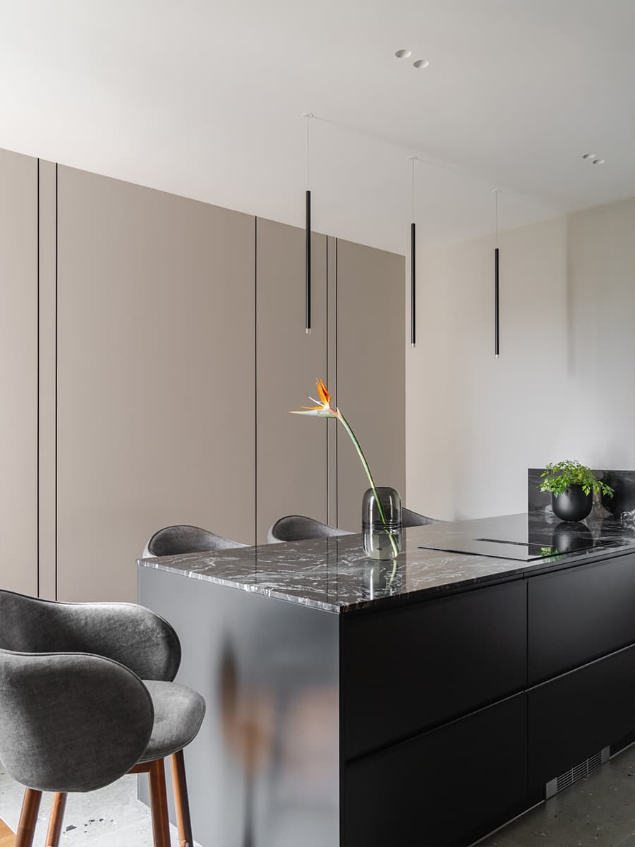 Зеленые оттенки в интерьере просторной квартиры для бизнесмена из Петербурга — проект Евгении Абориной