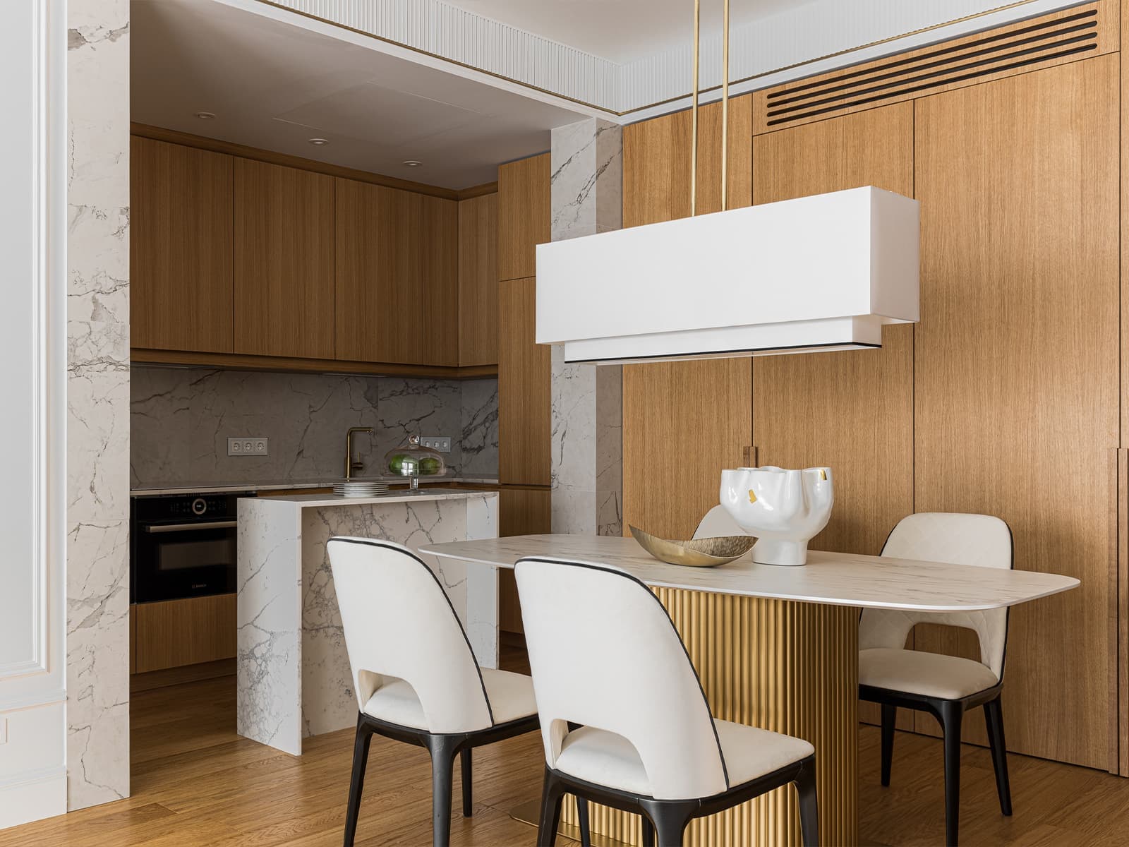 Воздушный интерьер квартиры с теплой палитрой материалов — проект Ирины Шевченко