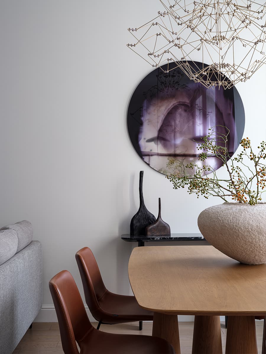 Воздушная квартира с открытым балконом и видом на центр Москвы — проект Кати Гербер