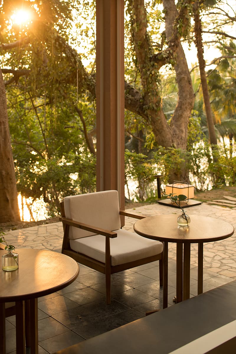 Диалог между человеком и природой Китая в интерьере загородного отеля — проект Робина Ло