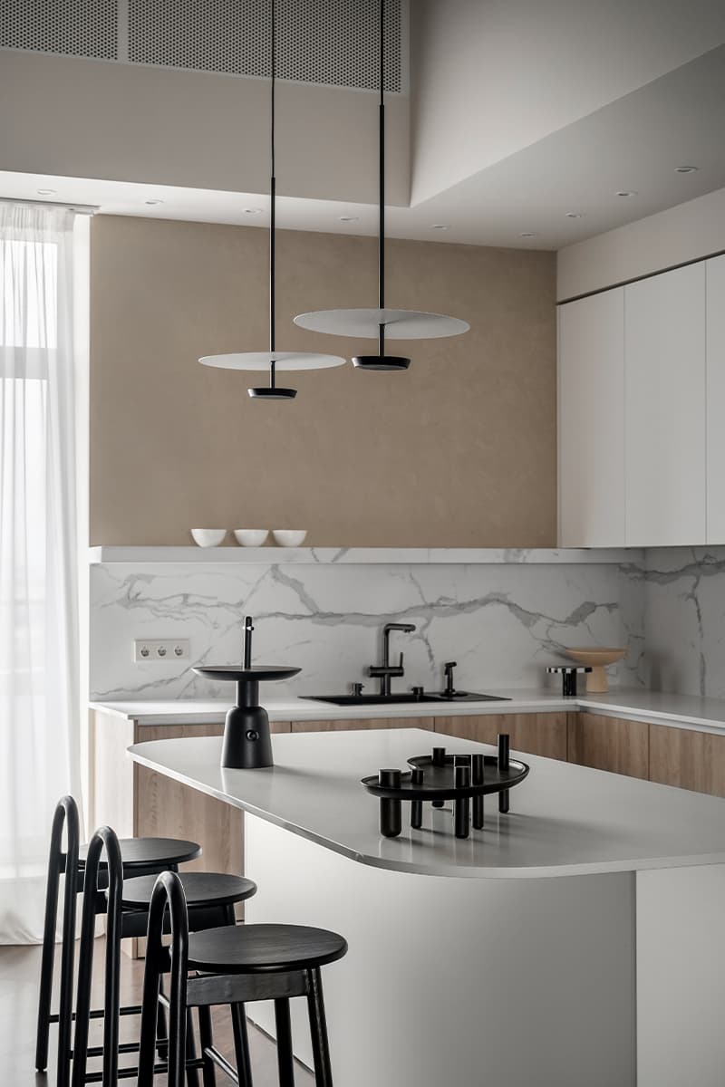 Элегантный интерьер пентхауса с бильярдной в центре Москвы — проект дизайн-студии ММ interior