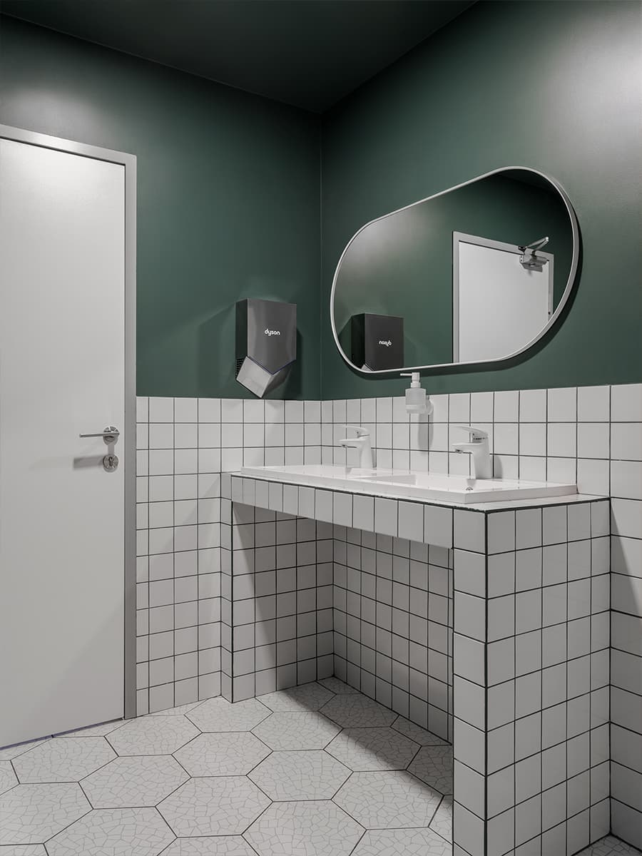 Баланс уюта и строгости в эффектном интерьере офиса московской IT-компании — проект Светланы Вахтиной w3