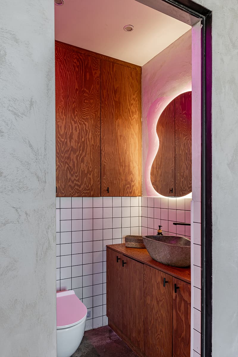 Аккуратные отсылки к культуре Кореи в интерьере маленького кафе — проект студии DD Architects