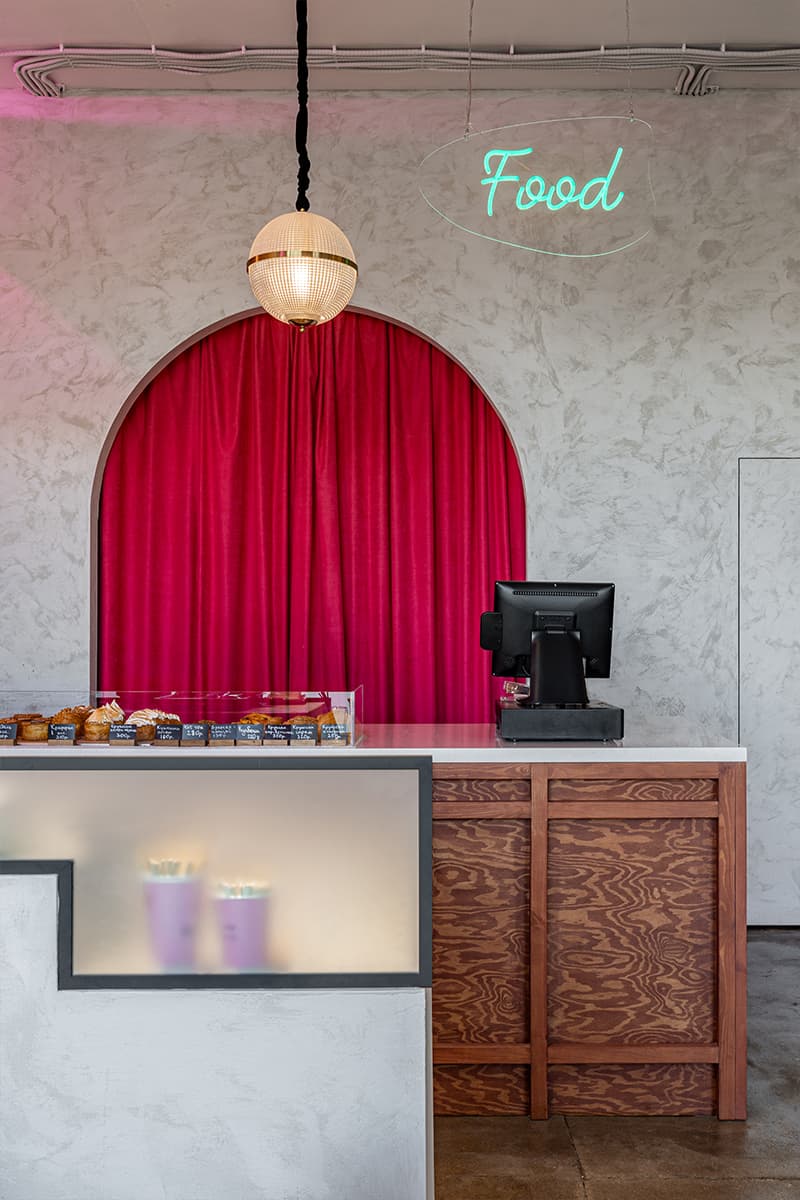 Аккуратные отсылки к культуре Кореи в интерьере маленького кафе — проект студии DD Architects